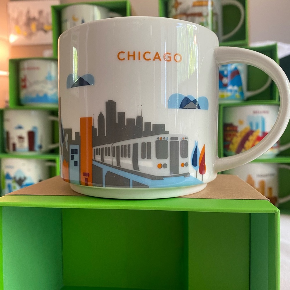 Starbucks - You Are Here Collection Chicago
New with tags & packaging